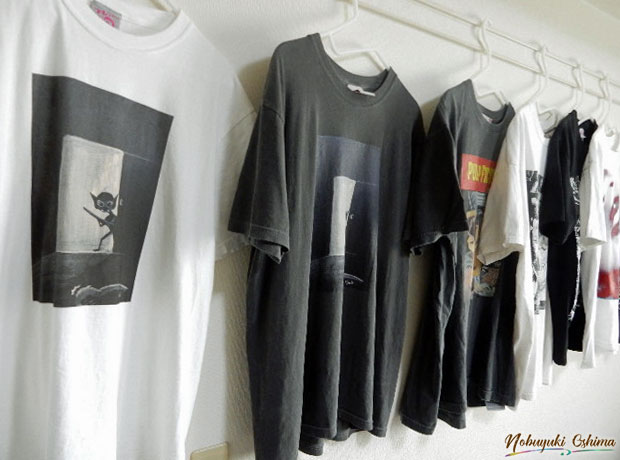 グラフィックTシャツと宇宙人Tシャツ（オカルトアート）
