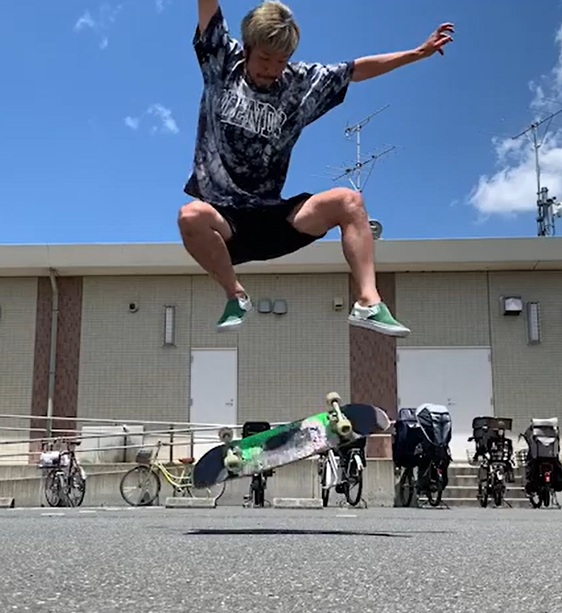 ヒールフリップ（Heelflip）に挑戦！スケボー（スケートボード）技（トリック tricks）Howto（ハウツー やり方）オーリー（ollie）フリップ（flip）Skateboard（Skateboarding）
