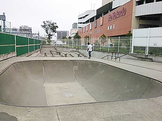 ボウルセクション-川口スケートパーク（並木元町南公園スケートボードパーク）
